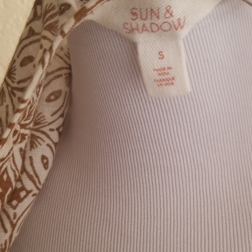 Sun & Shadow top - Picture 3 of 4